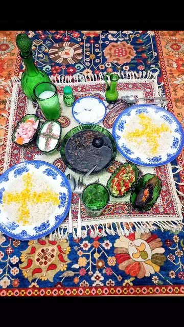 ست ظروف دست‌سازشیشه‌ای و مینیاتوری