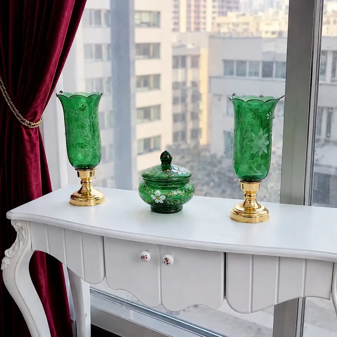 ست گلدان و شکلات‌خوری کریستال سبز